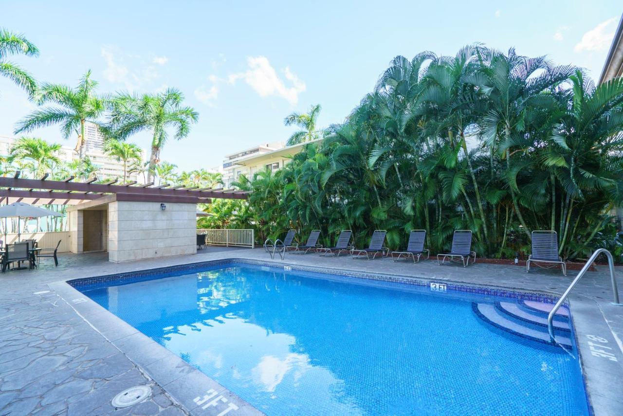 Studio Unit At The Royal Garden, In Waikiki ワイキキ・ロイヤルガーデン 檀香山 外观 照片